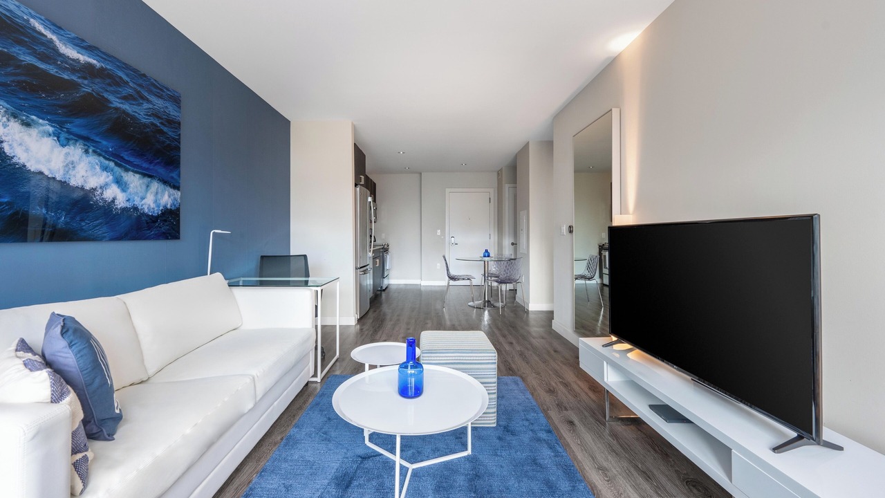 Photo of Livingroom in Seaport District