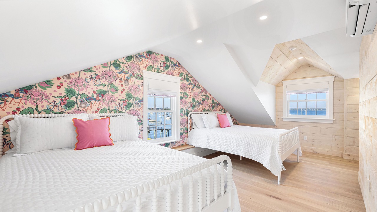 Photo of Bedroom in The Point