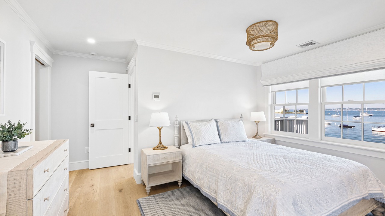 Photo of Bedroom in The Point