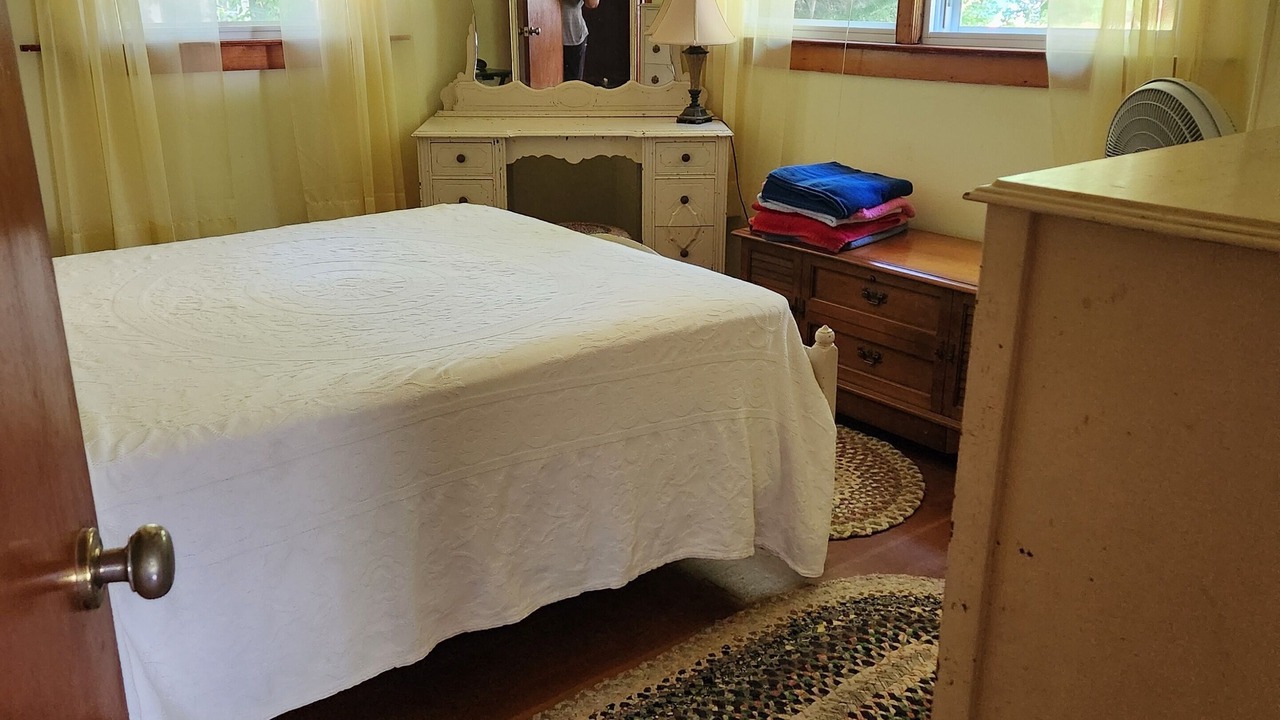 Photo of Bedroom in Old Lyme