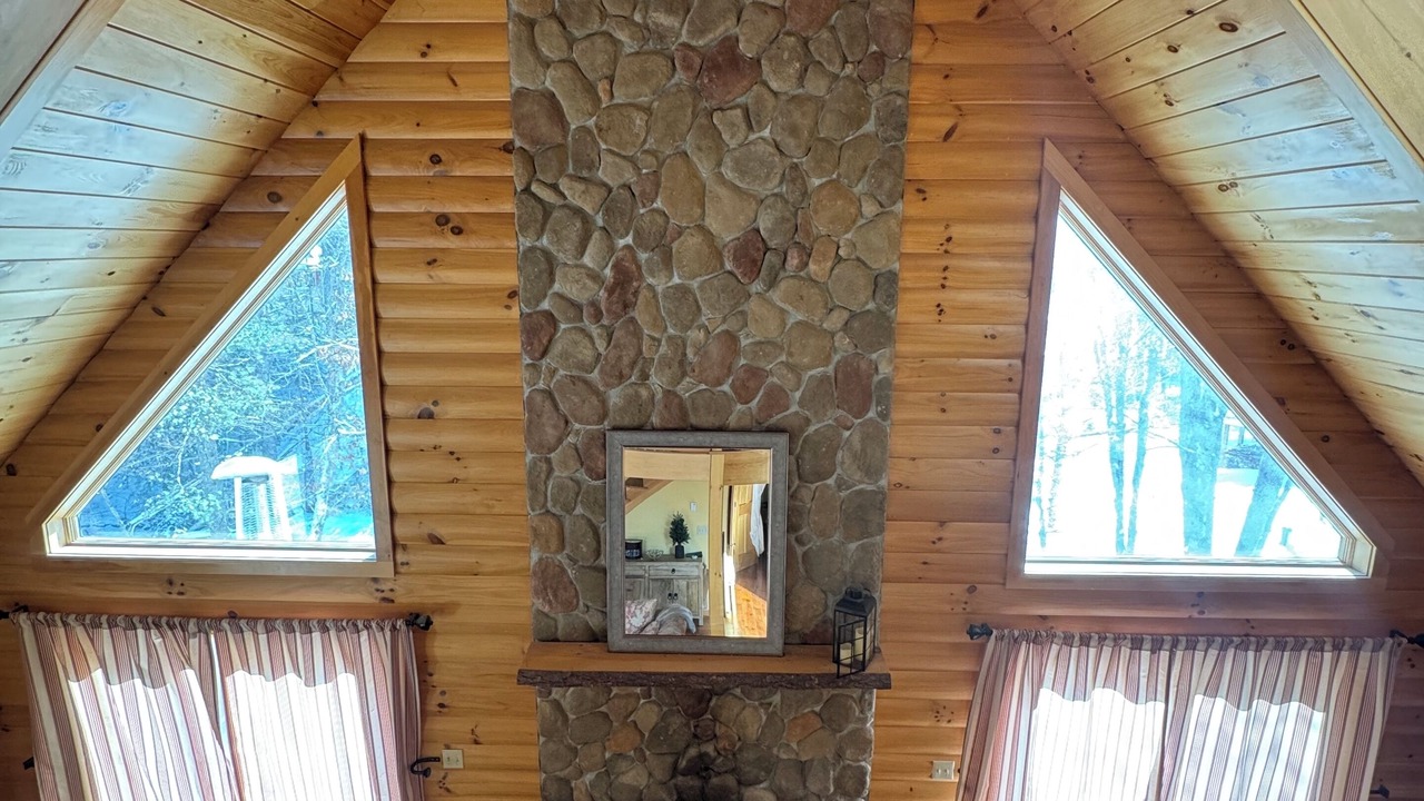 Photo of Livingroom in East Wakefield