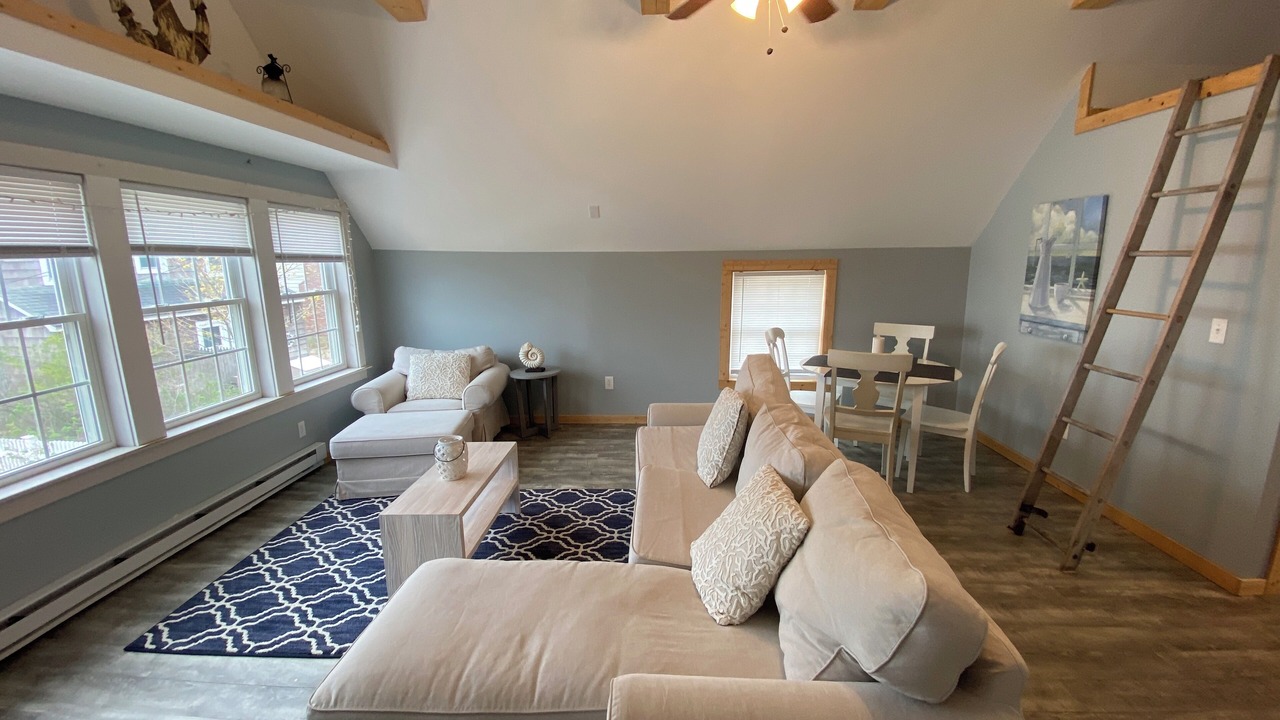 Photo of Livingroom in Old Lyme