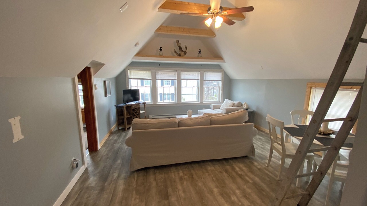 Photo of Livingroom in Old Lyme