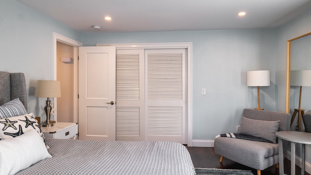 Photo of Bedroom in Mashpee