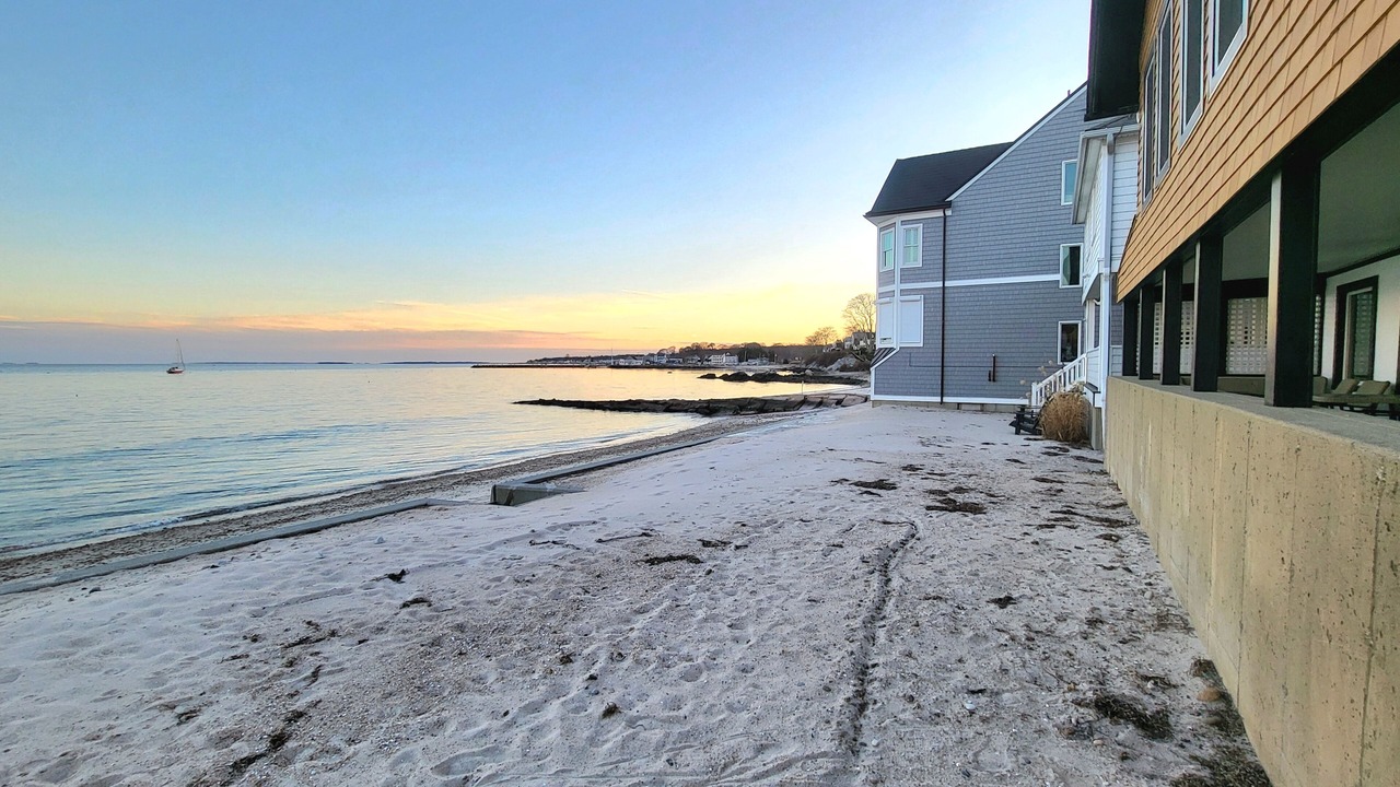 Photo of Others in Niantic