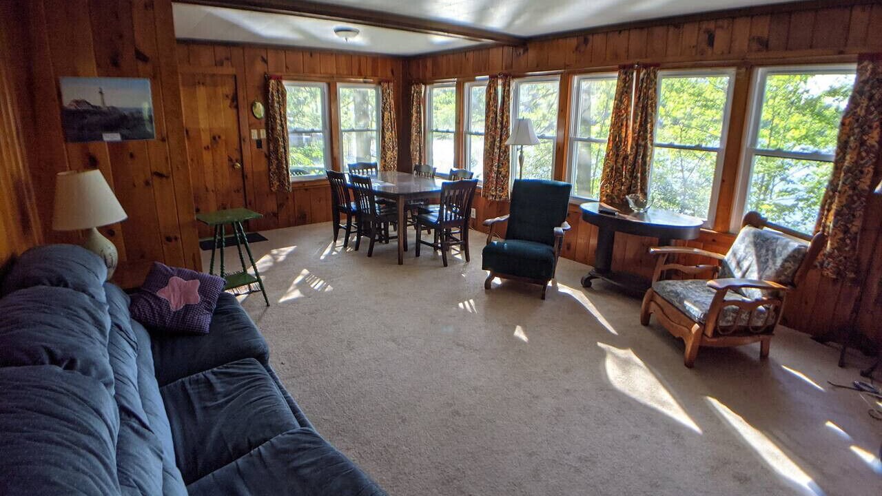 Photo of Livingroom in Raymond