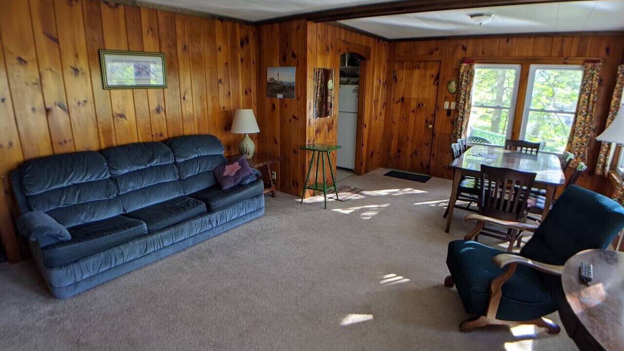 Photo of Livingroom in Raymond