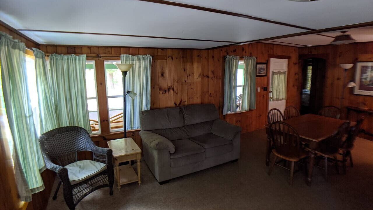 Photo of Livingroom in Raymond