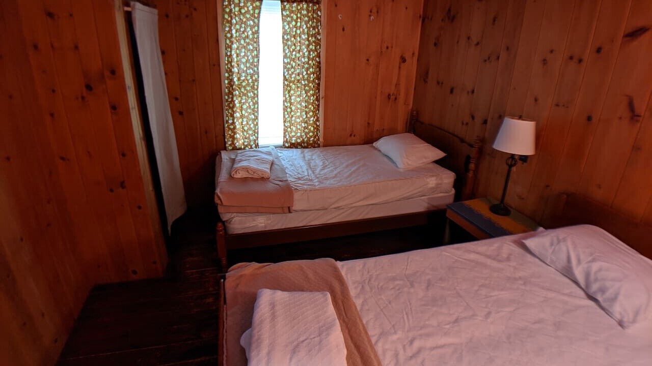 Photo of Bedroom in Raymond