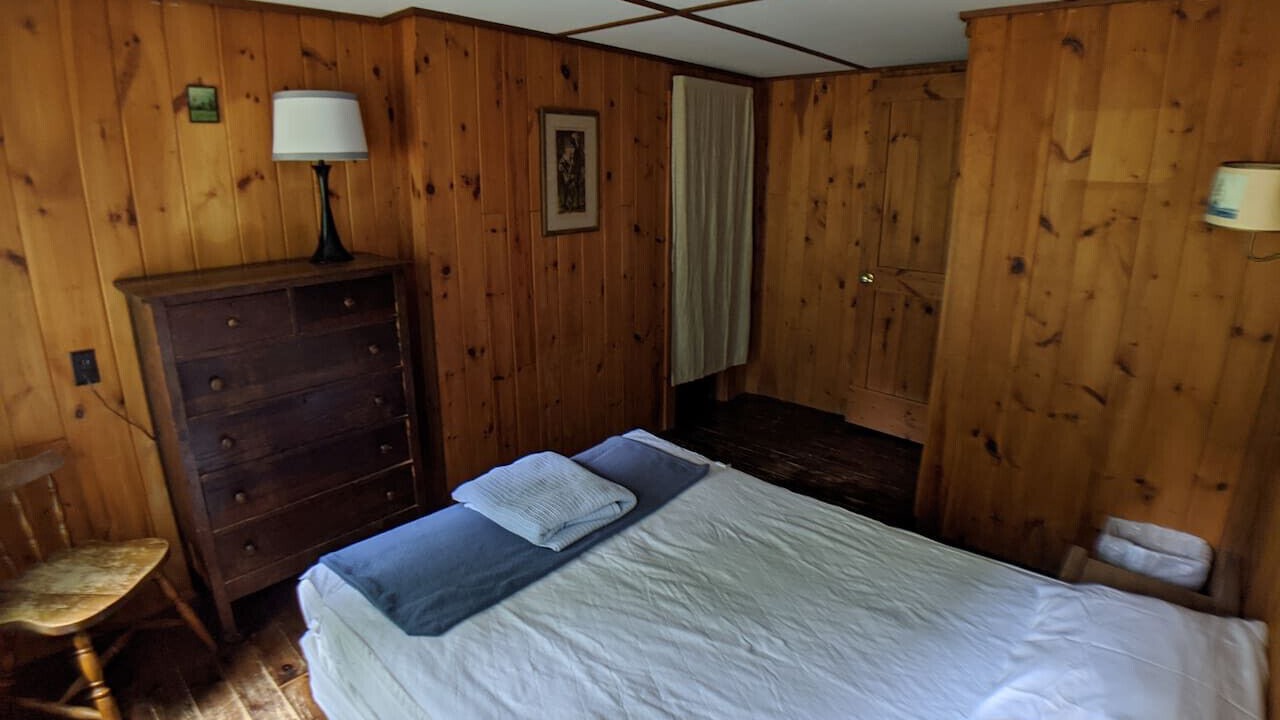 Photo of Bedroom in Raymond