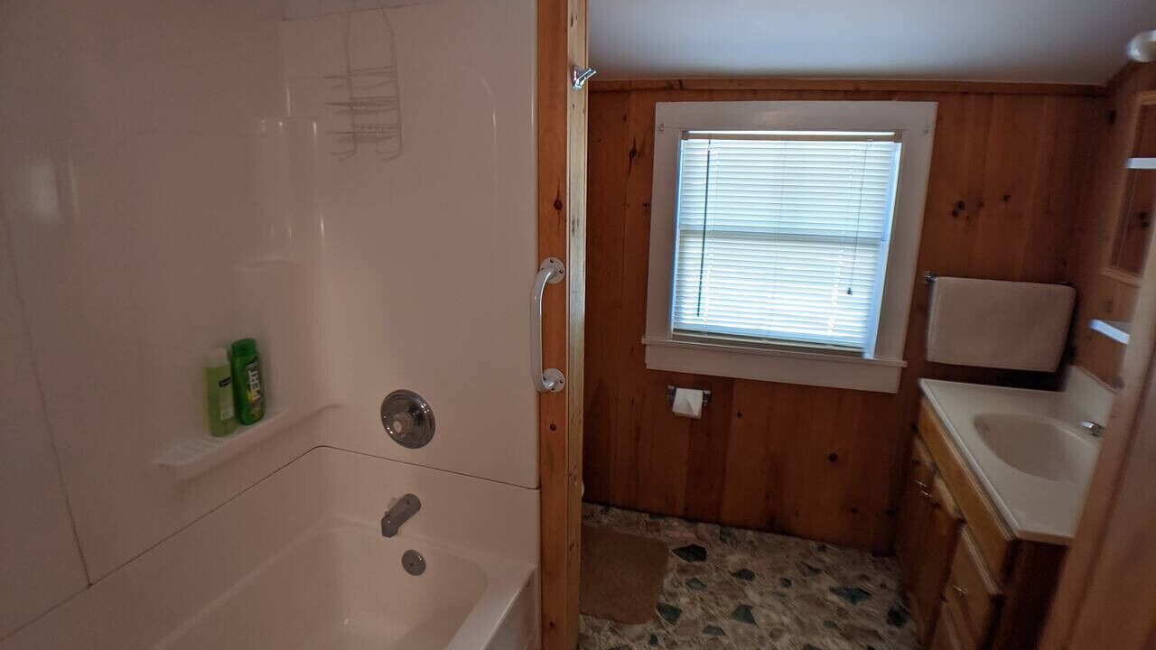 Photo of Bathroom in Raymond