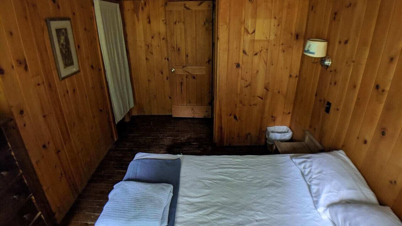 Photo of Bedroom in Raymond