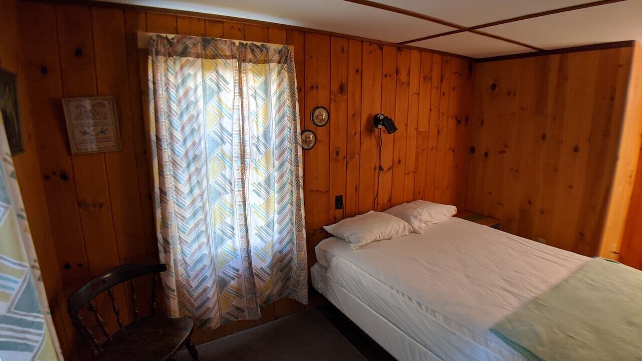Photo of Bedroom in Raymond