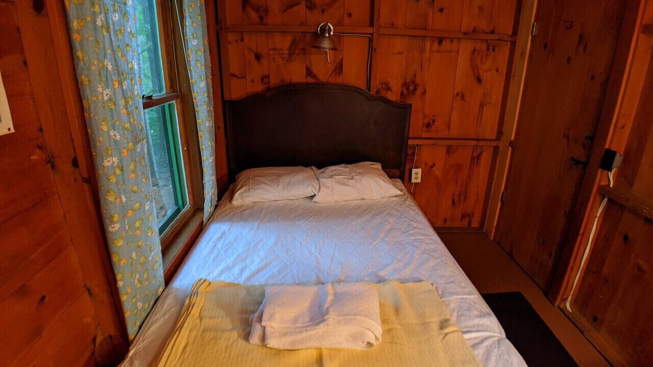 Photo of Bedroom in Raymond