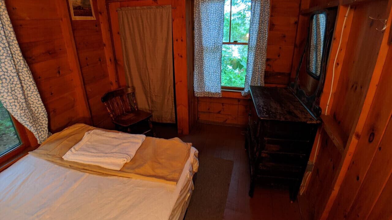 Photo of Bedroom in Raymond
