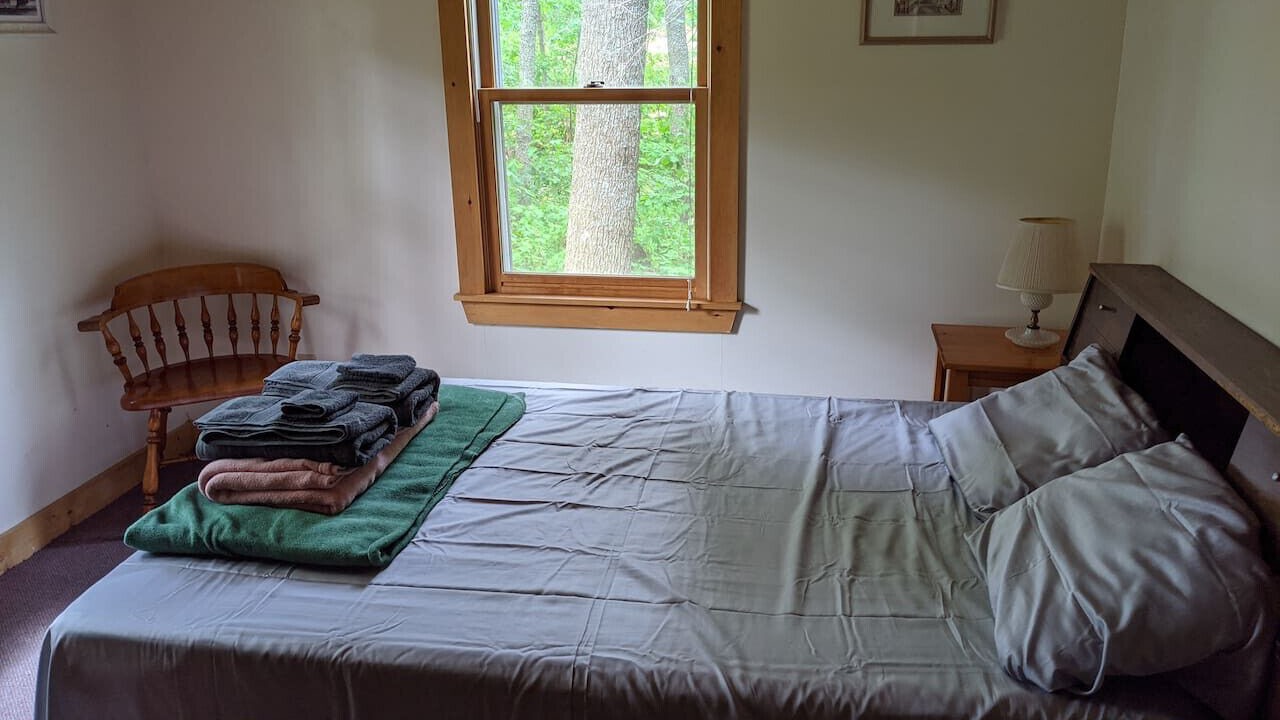 Photo of Bedroom in Raymond