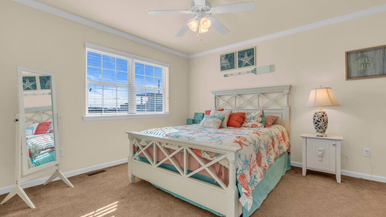 Photo of Bedroom in Seaside Heights