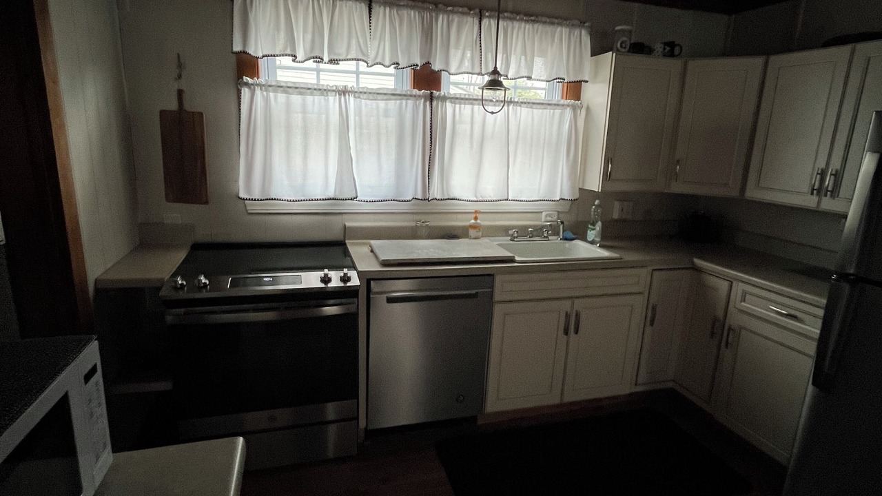 Photo of Kitchen in Higgins Beach