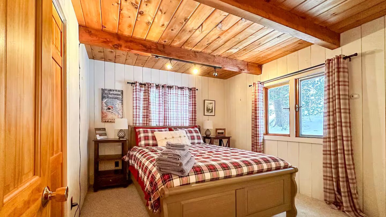 Photo of Bedroom in Jackson