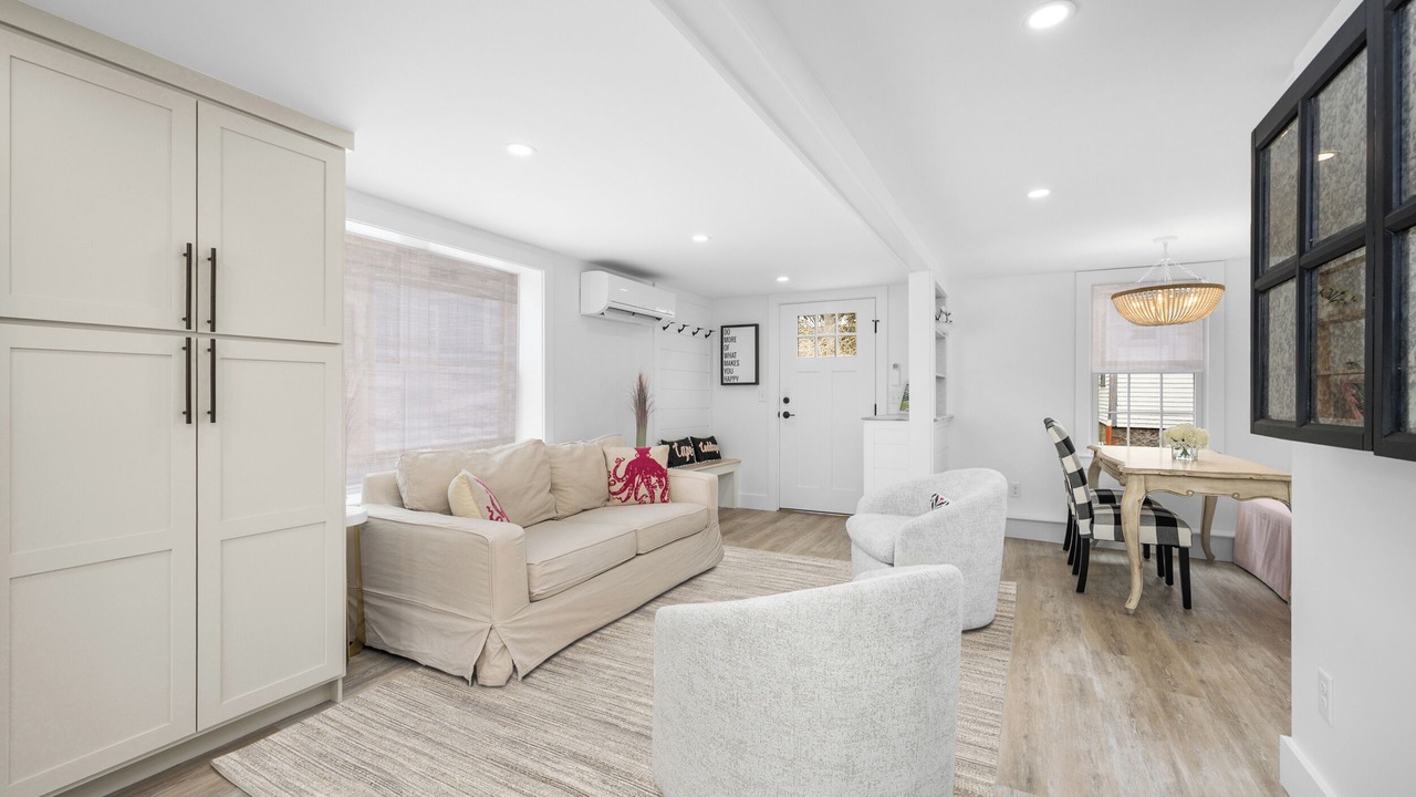 Photo of Livingroom in Chatham