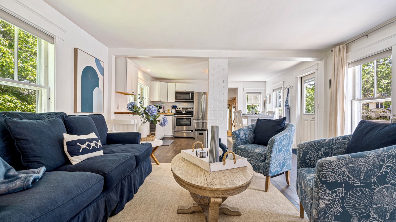 Photo of Livingroom in Falmouth Foreside