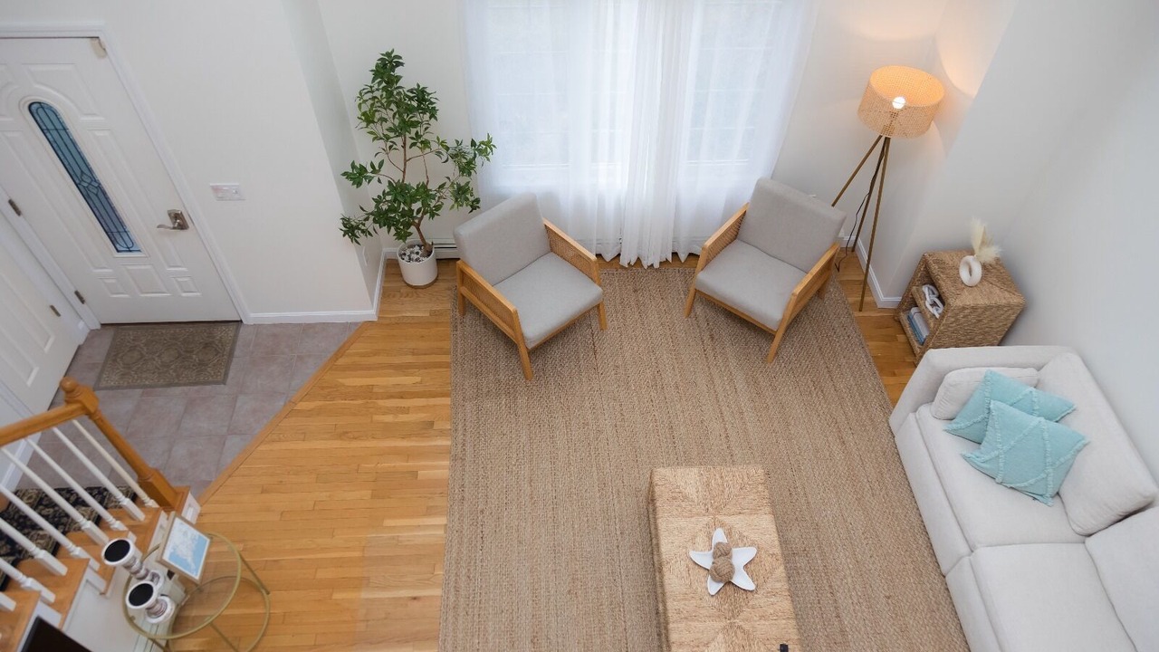 Photo of Livingroom in East Falmouth