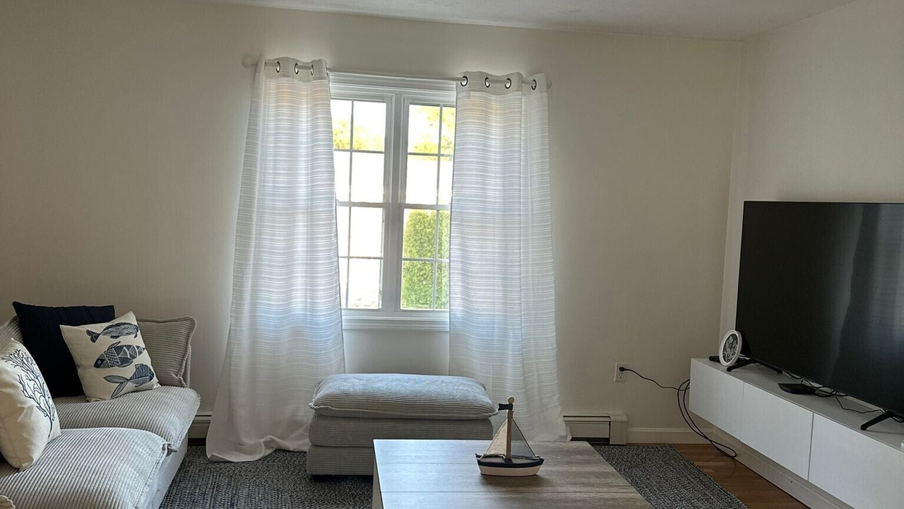 Photo of Livingroom in East Falmouth