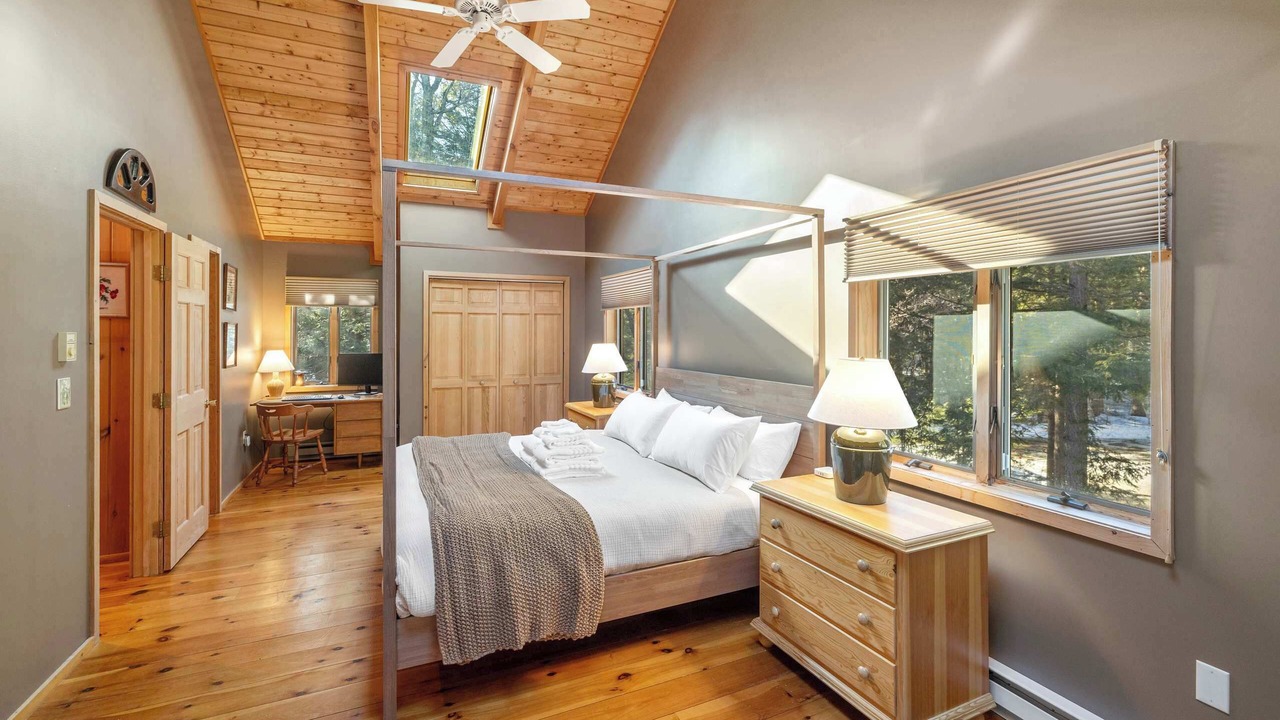 Photo of Bedroom in Becket