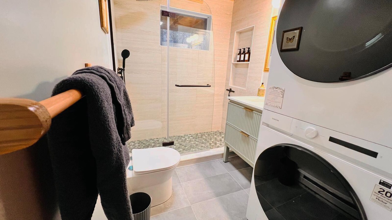 Photo of Bathroom in Jay