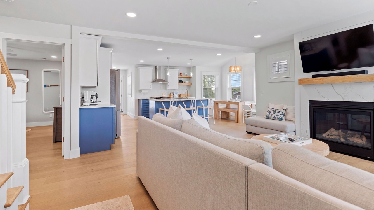 Photo of Livingroom in Newport East