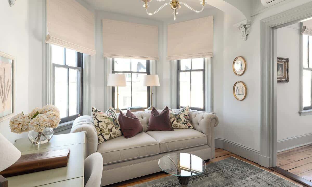 Photo of Livingroom in Newport