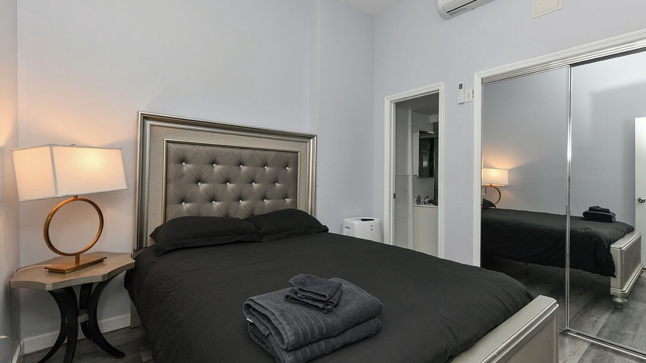 Photo of Bedroom in Garment District