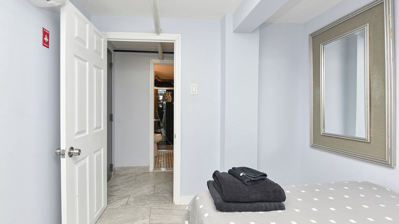 Photo of Bedroom in Garment District