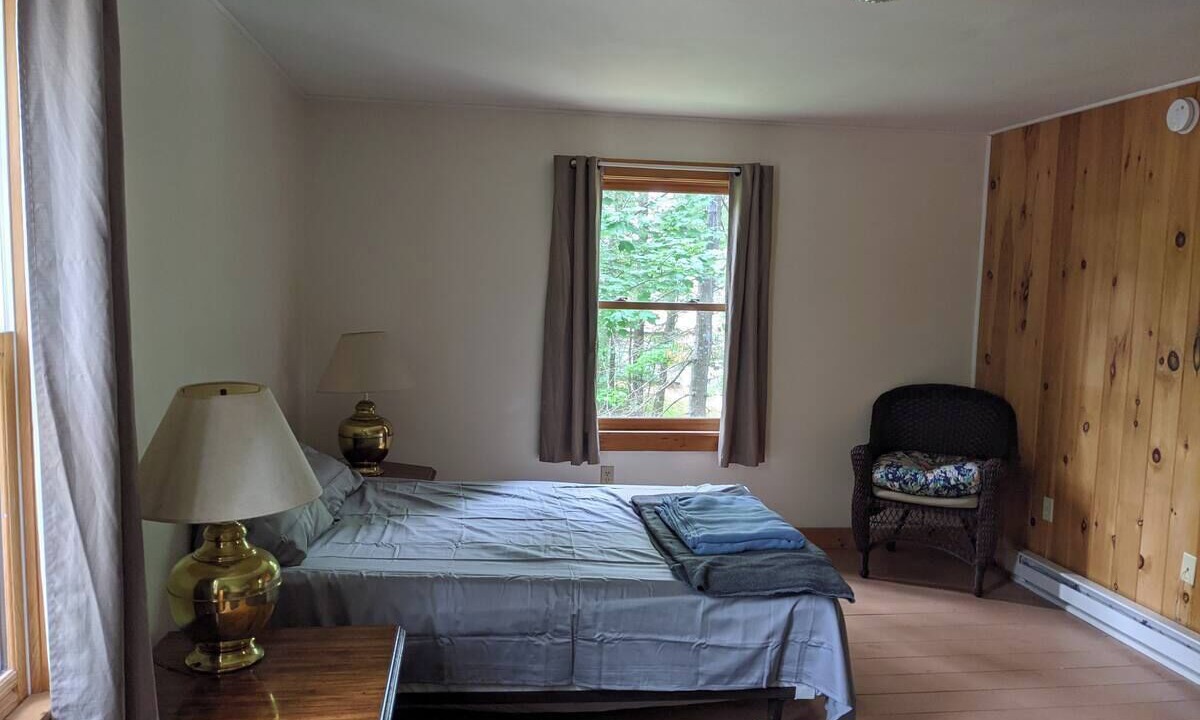 Photo of Bedroom in Raymond