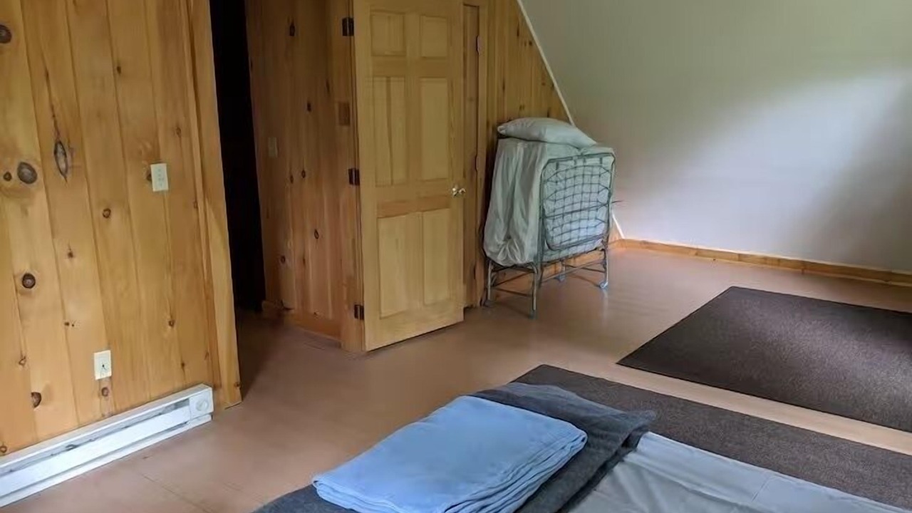 Photo of Bedroom in Raymond