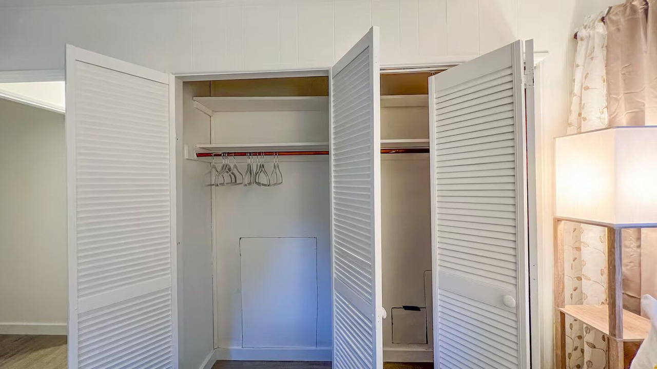 Photo of Bedroom in Lenox Dale