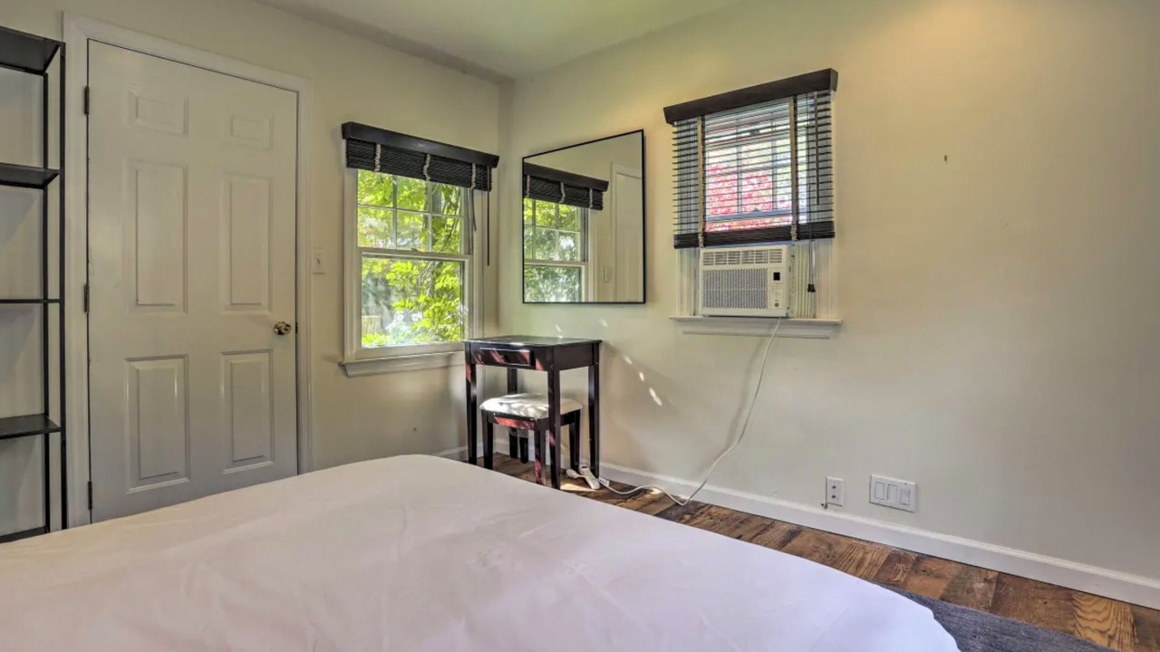 Photo of Bedroom in South Salem