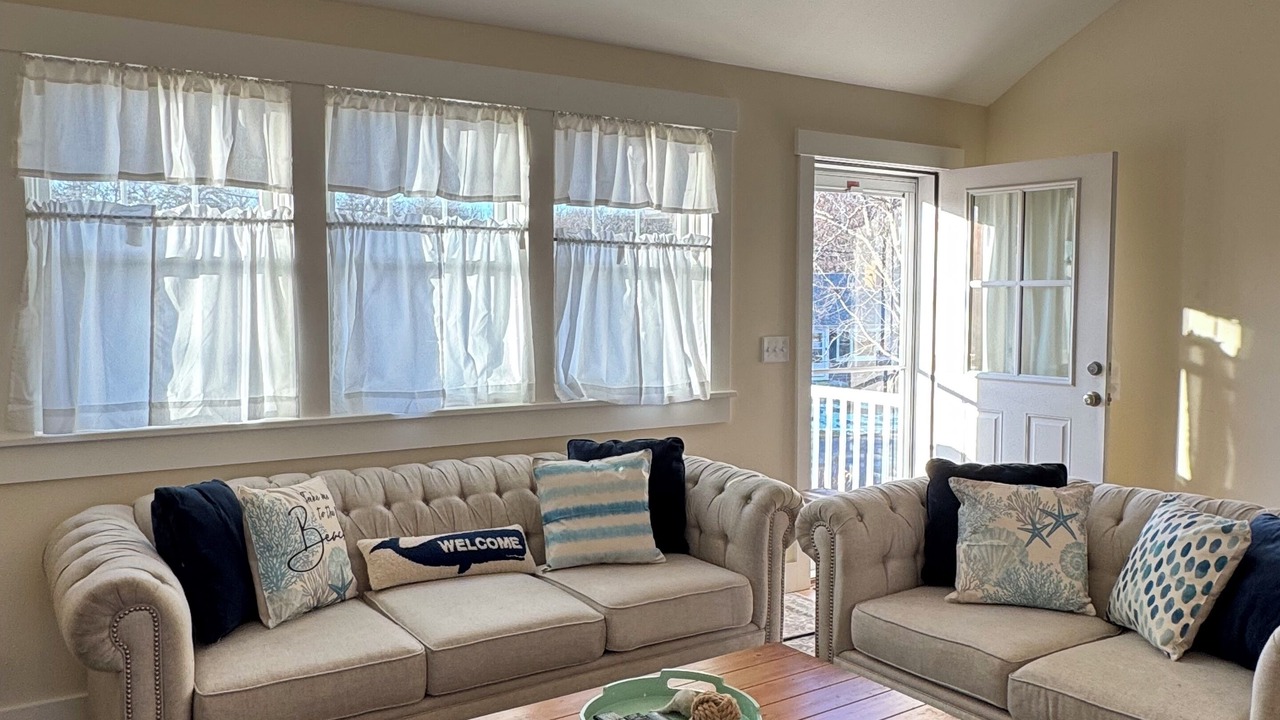 Photo of Livingroom in West Dennis