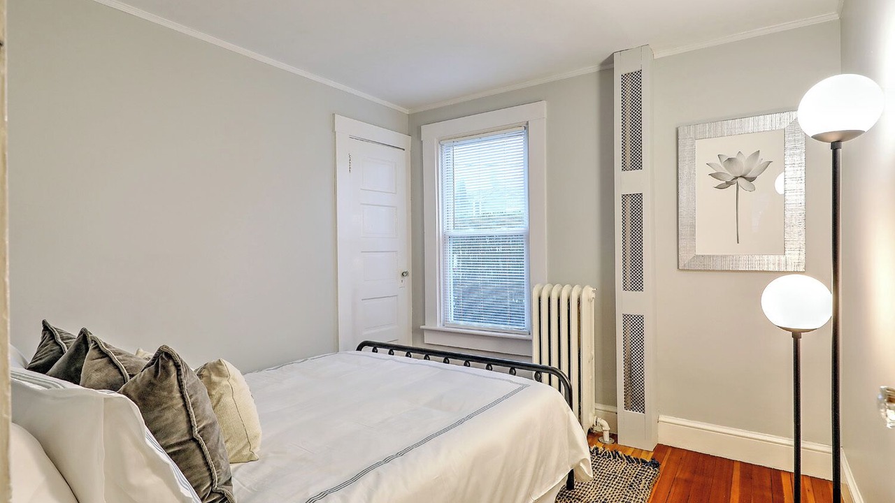 Photo of Bedroom in Top of the Hill