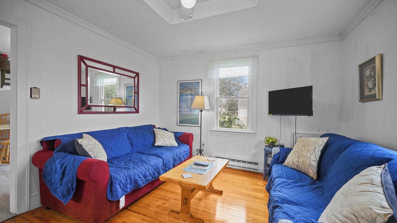 Photo of Livingroom in Misquamicut
