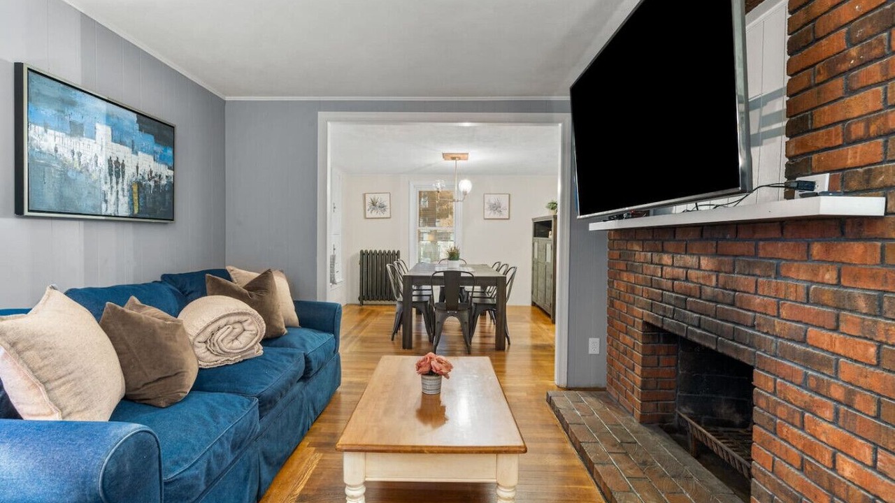 Photo of Livingroom in Pine Point