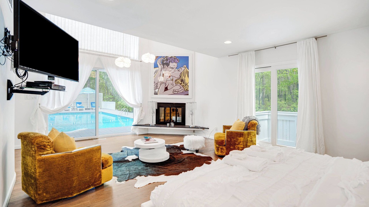 Photo of Bedroom in Northwest Harbor