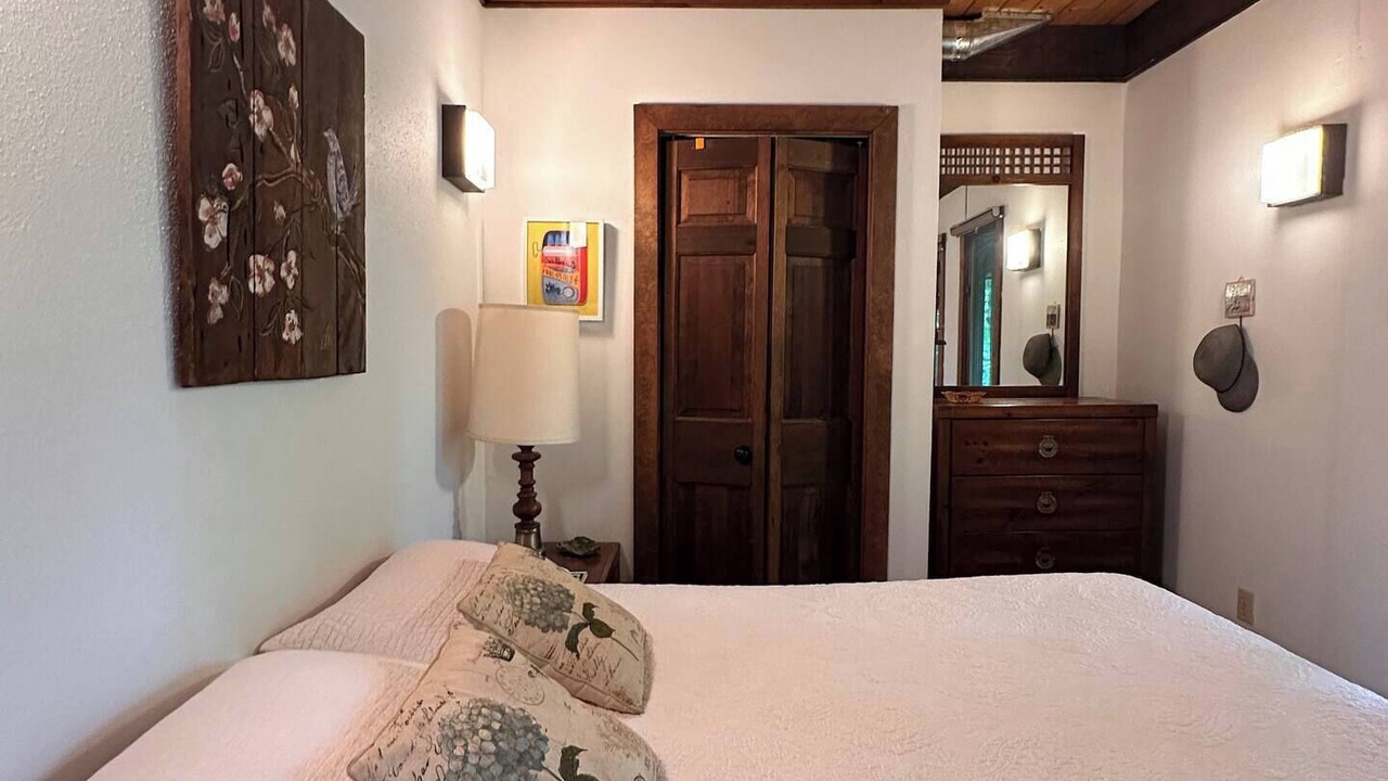 Photo of Bedroom in Rochester