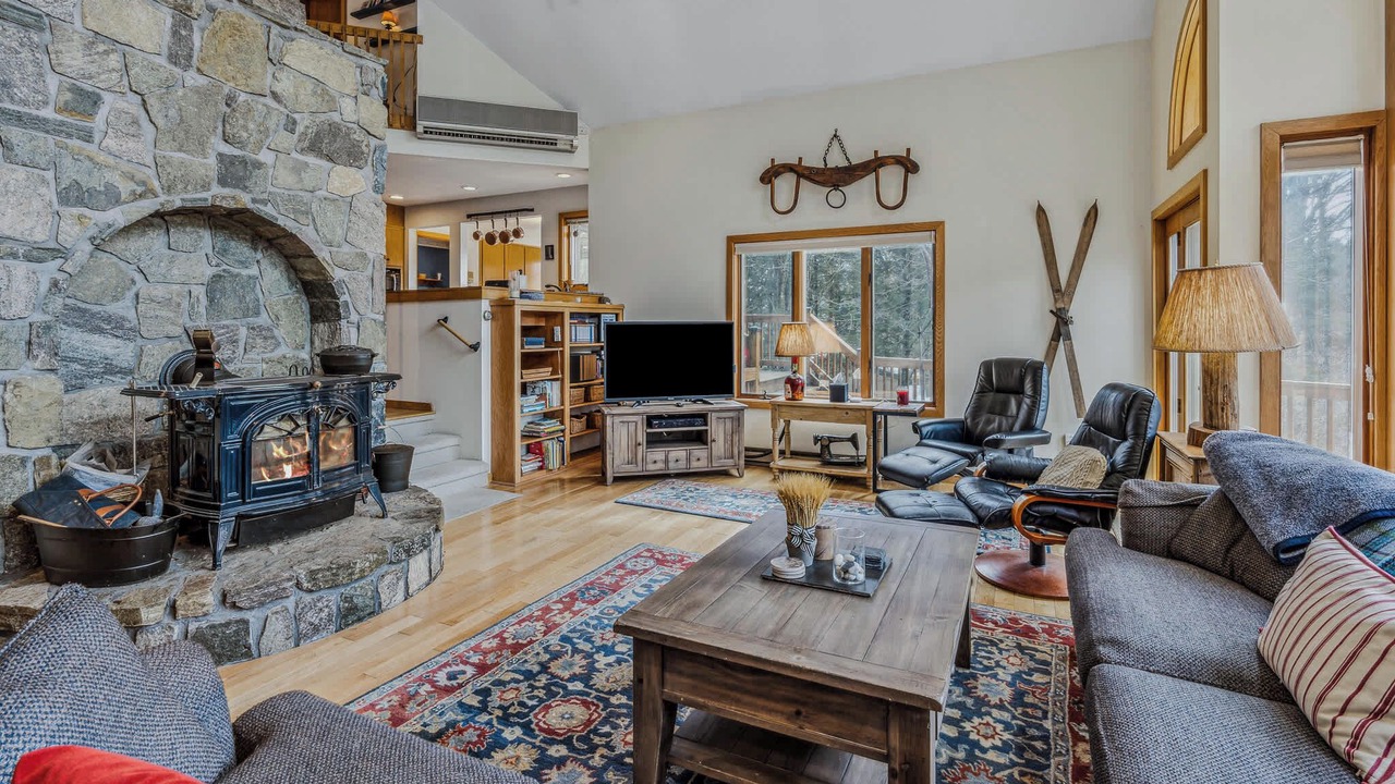 Photo of Livingroom in West Hartford