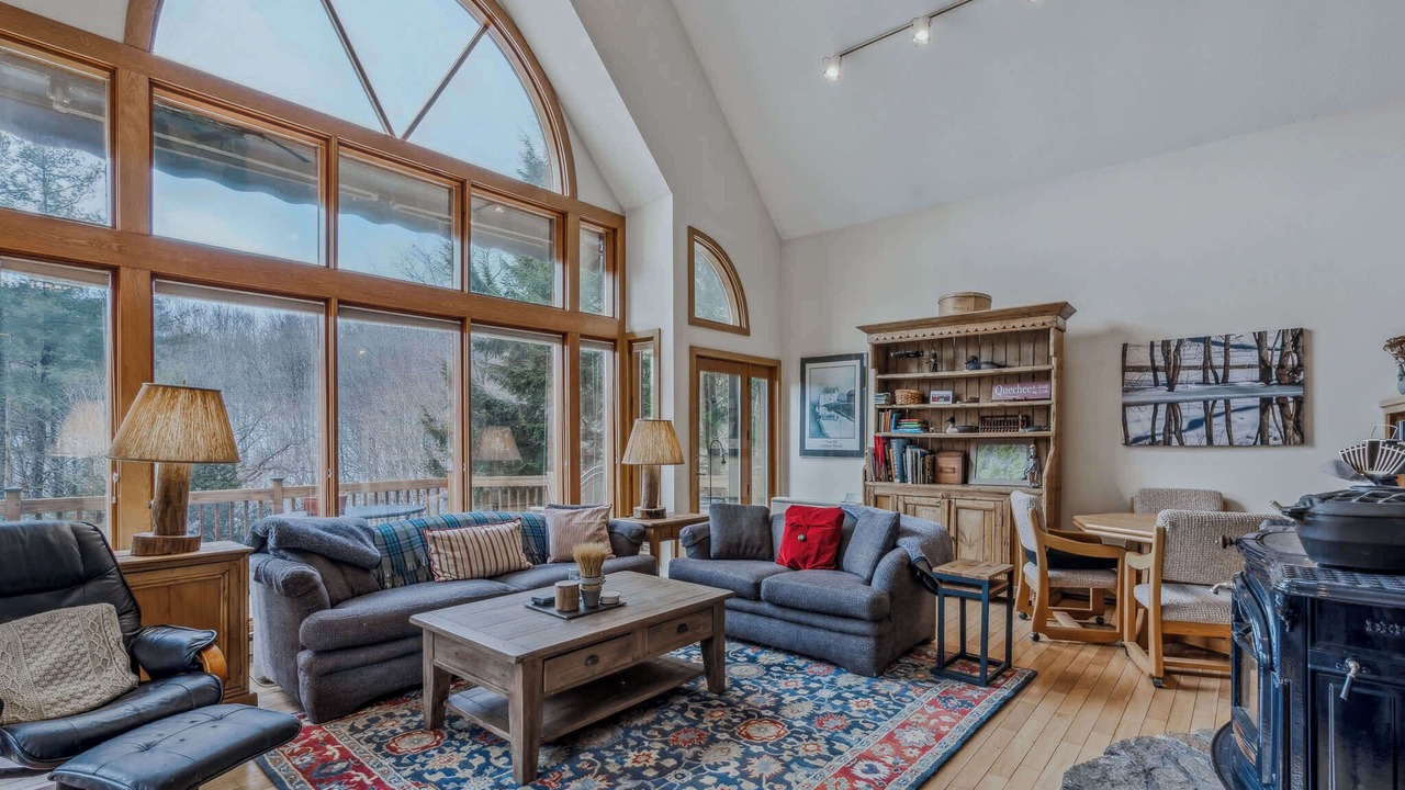Photo of Livingroom in West Hartford