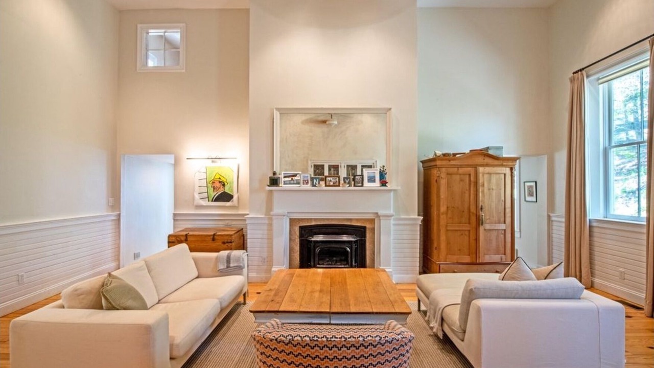Photo of Livingroom in Truro