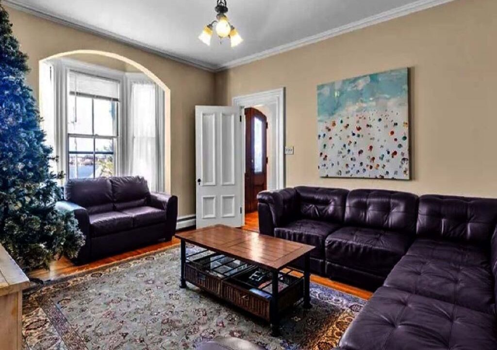 Photo of Livingroom in Tiverton
