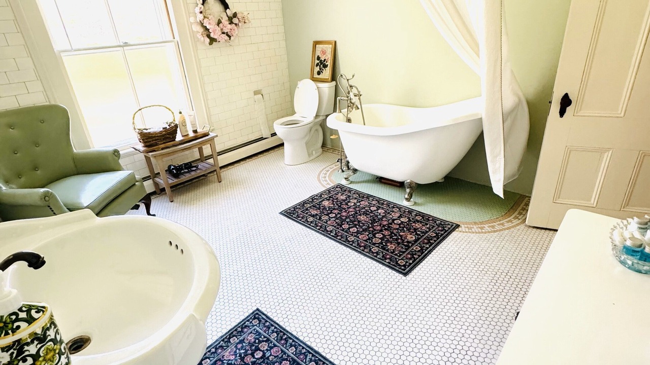 Photo of Bathroom in Tiverton