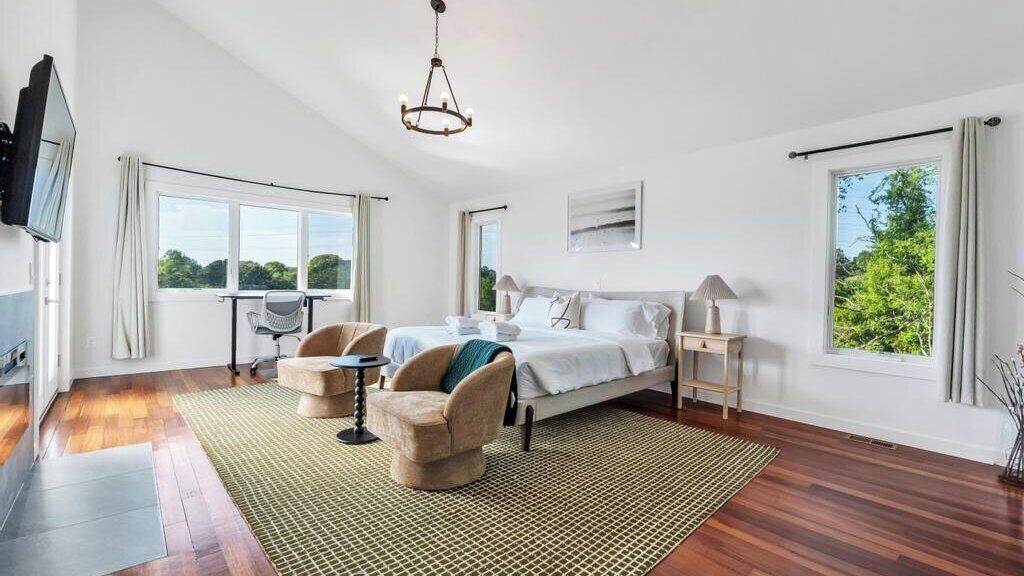 Photo of Bedroom in Shinnecock Hills