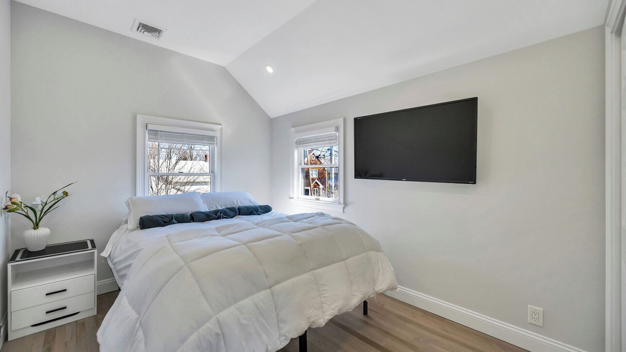Photo of Bedroom in Greenport West